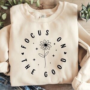 Cream Sweatshirt with Motivational Print